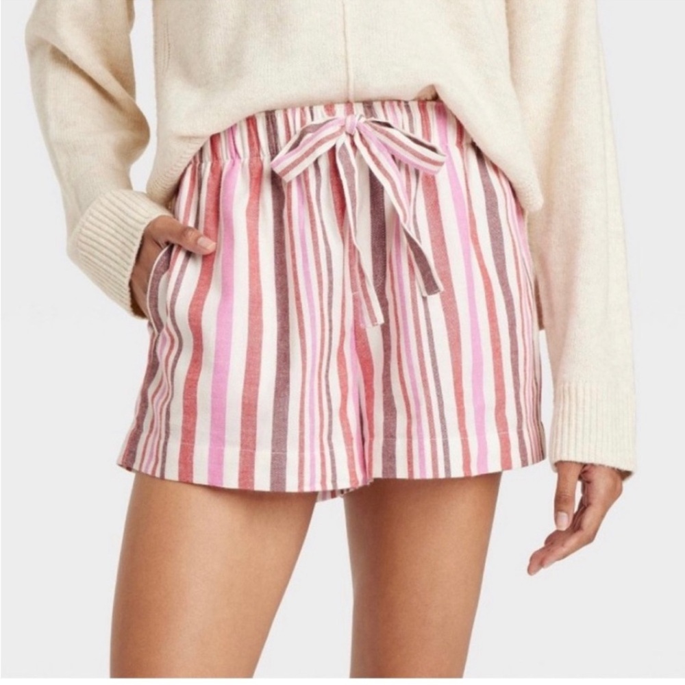 New! Womens flannel red pink shorts Auden